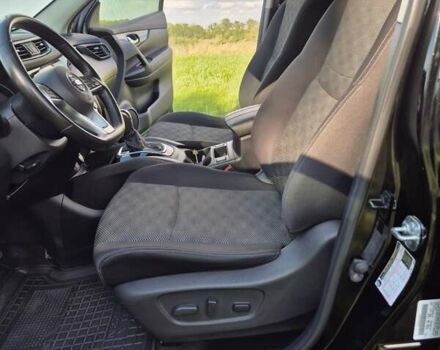 Чорний Ніссан Rogue Sport, об'ємом двигуна 2 л та пробігом 137 тис. км за 14100 $, фото 2 на Automoto.ua