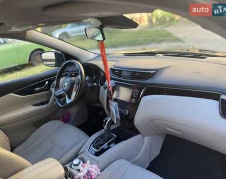 Черный Ниссан Rogue Sport, объемом двигателя 2 л и пробегом 94 тыс. км за 15300 $, фото 6 на Automoto.ua