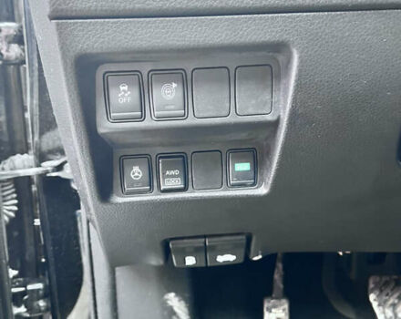 Чорний Ніссан Rogue Sport, об'ємом двигуна 0 л та пробігом 117 тис. км за 12250 $, фото 18 на Automoto.ua