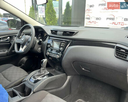 Черный Ниссан Rogue Sport, объемом двигателя 2 л и пробегом 182 тыс. км за 13550 $, фото 14 на Automoto.ua