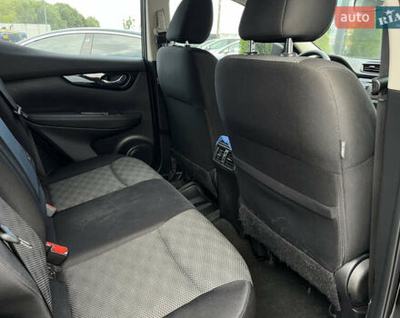 Черный Ниссан Rogue Sport, объемом двигателя 2 л и пробегом 182 тыс. км за 13550 $, фото 12 на Automoto.ua