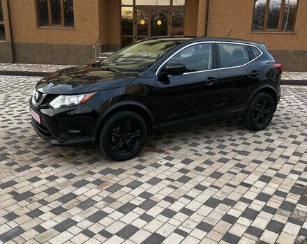 Черный Ниссан Rogue Sport, объемом двигателя 2 л и пробегом 213 тыс. км за 12800 $, фото 1 на Automoto.ua