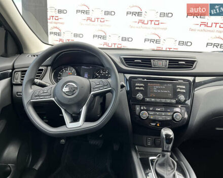 Черный Ниссан Rogue Sport, объемом двигателя 2 л и пробегом 182 тыс. км за 13550 $, фото 16 на Automoto.ua