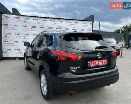 Черный Ниссан Rogue Sport, объемом двигателя 2 л и пробегом 182 тыс. км за 13550 $, фото 5 на Automoto.ua