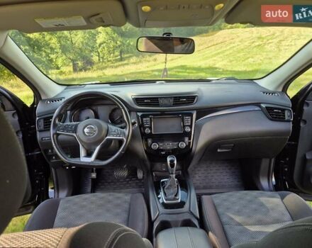 Чорний Ніссан Rogue Sport, об'ємом двигуна 2 л та пробігом 137 тис. км за 14100 $, фото 17 на Automoto.ua