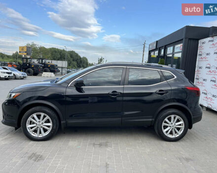 Черный Ниссан Rogue Sport, объемом двигателя 2 л и пробегом 182 тыс. км за 13550 $, фото 2 на Automoto.ua