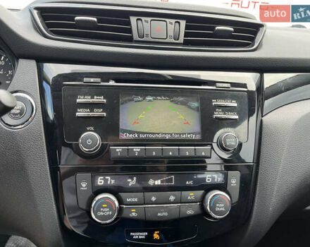 Черный Ниссан Rogue Sport, объемом двигателя 2 л и пробегом 182 тыс. км за 13550 $, фото 18 на Automoto.ua