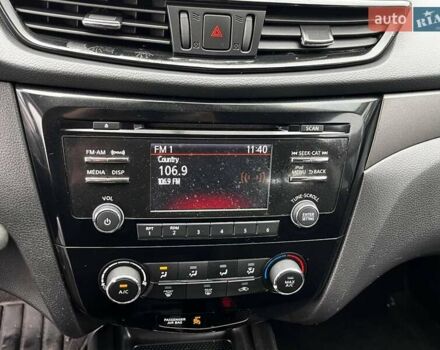 Черный Ниссан Rogue Sport, объемом двигателя 2 л и пробегом 211 тыс. км за 9900 $, фото 15 на Automoto.ua
