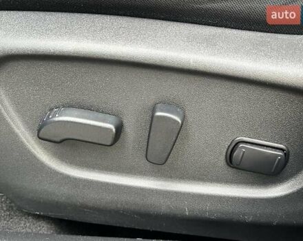 Черный Ниссан Rogue Sport, объемом двигателя 2 л и пробегом 125 тыс. км за 13500 $, фото 17 на Automoto.ua