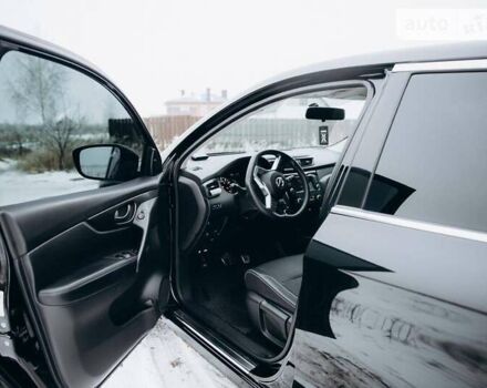 Чорний Ніссан Rogue Sport, об'ємом двигуна 2 л та пробігом 55 тис. км за 14500 $, фото 6 на Automoto.ua