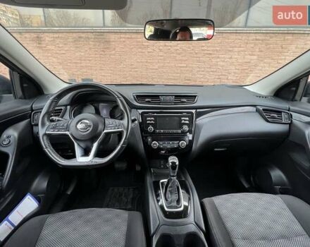 Черный Ниссан Rogue Sport, объемом двигателя 2 л и пробегом 125 тыс. км за 13500 $, фото 8 на Automoto.ua