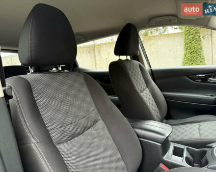 Чорний Ніссан Rogue Sport, об'ємом двигуна 2 л та пробігом 151 тис. км за 13800 $, фото 35 на Automoto.ua