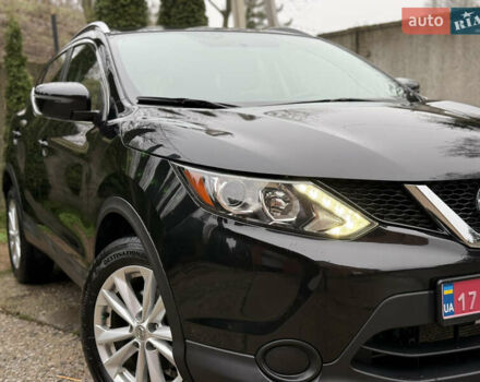 Чорний Ніссан Rogue Sport, об'ємом двигуна 2 л та пробігом 151 тис. км за 13800 $, фото 4 на Automoto.ua