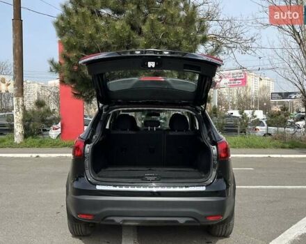 Черный Ниссан Rogue Sport, объемом двигателя 2 л и пробегом 125 тыс. км за 13500 $, фото 7 на Automoto.ua