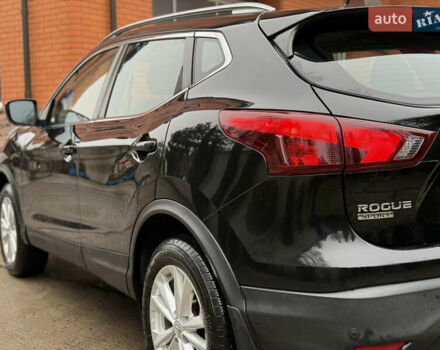 Чорний Ніссан Rogue Sport, об'ємом двигуна 2 л та пробігом 151 тис. км за 13800 $, фото 21 на Automoto.ua