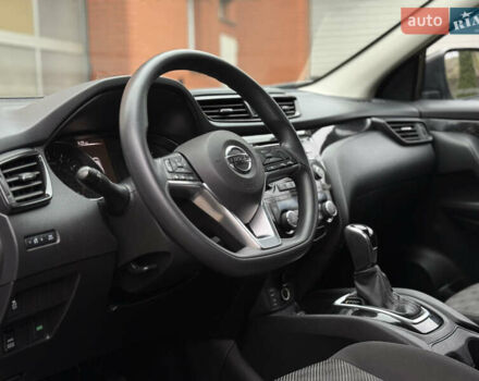 Чорний Ніссан Rogue Sport, об'ємом двигуна 2 л та пробігом 151 тис. км за 13800 $, фото 24 на Automoto.ua