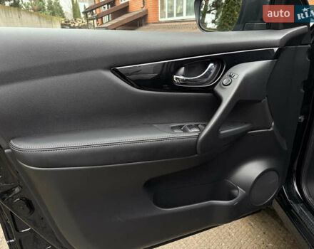Чорний Ніссан Rogue Sport, об'ємом двигуна 2 л та пробігом 151 тис. км за 13800 $, фото 27 на Automoto.ua