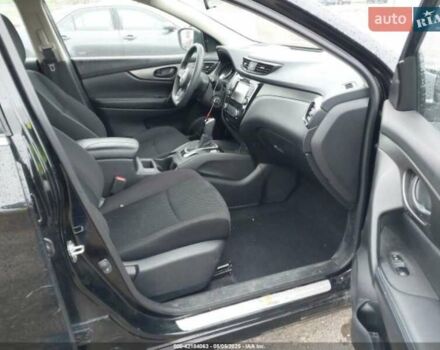 Чорний Ніссан Rogue Sport, об'ємом двигуна 2 л та пробігом 100 тис. км за 13799 $, фото 6 на Automoto.ua