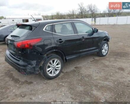 Чорний Ніссан Rogue Sport, об'ємом двигуна 2 л та пробігом 100 тис. км за 13799 $, фото 9 на Automoto.ua