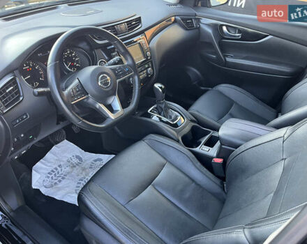 Черный Ниссан Rogue Sport, объемом двигателя 2 л и пробегом 161 тыс. км за 16500 $, фото 18 на Automoto.ua