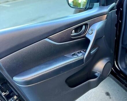 Черный Ниссан Rogue Sport, объемом двигателя 2 л и пробегом 104 тыс. км за 16400 $, фото 8 на Automoto.ua