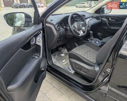 Черный Ниссан Rogue Sport, объемом двигателя 2 л и пробегом 93 тыс. км за 14800 $, фото 8 на Automoto.ua