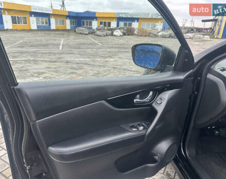 Черный Ниссан Rogue Sport, объемом двигателя 2 л и пробегом 69 тыс. км за 15800 $, фото 14 на Automoto.ua