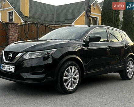 Чорний Ніссан Rogue Sport, об'ємом двигуна 2 л та пробігом 64 тис. км за 16700 $, фото 2 на Automoto.ua