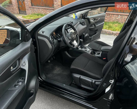 Чорний Ніссан Rogue Sport, об'ємом двигуна 2 л та пробігом 64 тис. км за 16700 $, фото 9 на Automoto.ua