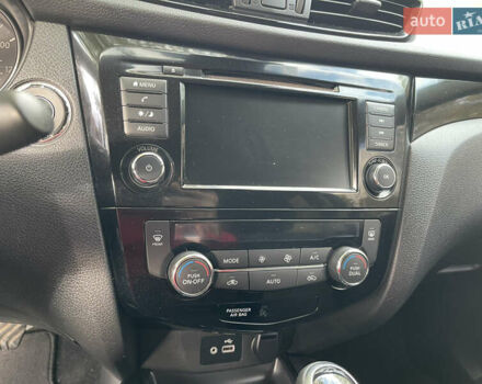 Черный Ниссан Rogue Sport, объемом двигателя 2 л и пробегом 84 тыс. км за 17300 $, фото 10 на Automoto.ua