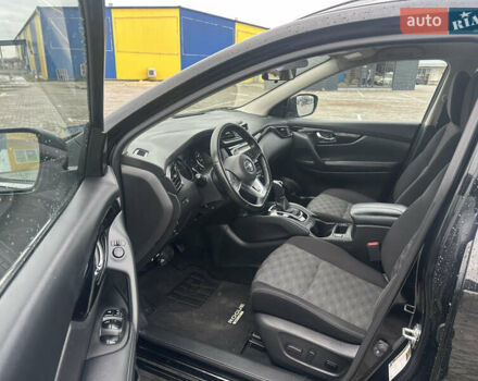 Черный Ниссан Rogue Sport, объемом двигателя 2 л и пробегом 69 тыс. км за 15800 $, фото 11 на Automoto.ua