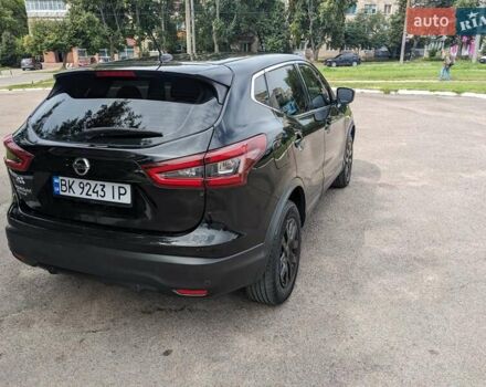 Чорний Ніссан Rogue Sport, об'ємом двигуна 2 л та пробігом 123 тис. км за 14500 $, фото 5 на Automoto.ua