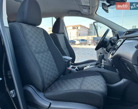 Черный Ниссан Rogue Sport, объемом двигателя 2 л и пробегом 40 тыс. км за 15900 $, фото 14 на Automoto.ua