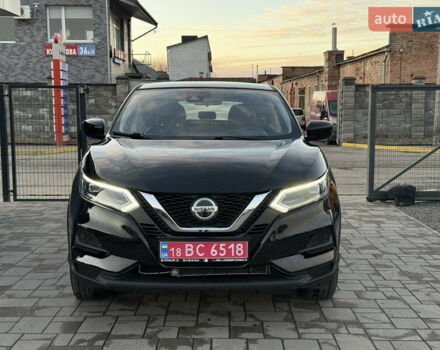 Черный Ниссан Rogue Sport, объемом двигателя 2 л и пробегом 51 тыс. км за 15888 $, фото 3 на Automoto.ua