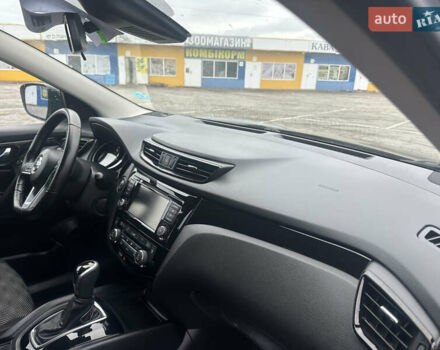 Черный Ниссан Rogue Sport, объемом двигателя 2 л и пробегом 69 тыс. км за 15800 $, фото 21 на Automoto.ua