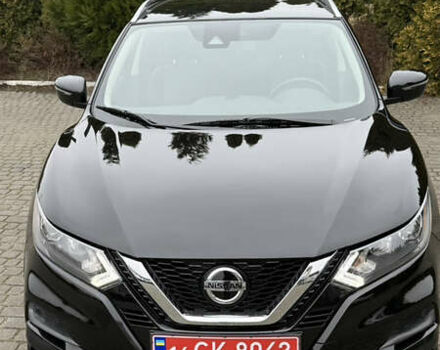 Черный Ниссан Rogue Sport, объемом двигателя 2 л и пробегом 70 тыс. км за 14450 $, фото 1 на Automoto.ua