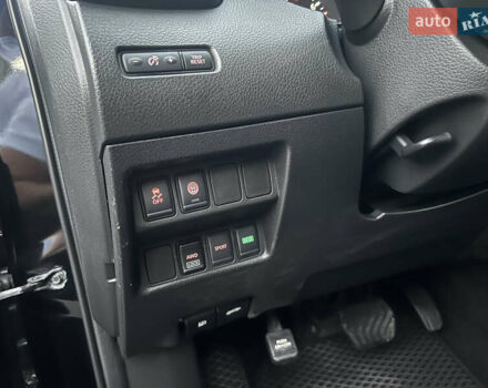 Чорний Ніссан Rogue Sport, об'ємом двигуна 2 л та пробігом 64 тис. км за 16700 $, фото 17 на Automoto.ua