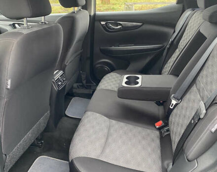 Черный Ниссан Rogue Sport, объемом двигателя 2 л и пробегом 125 тыс. км за 14450 $, фото 34 на Automoto.ua