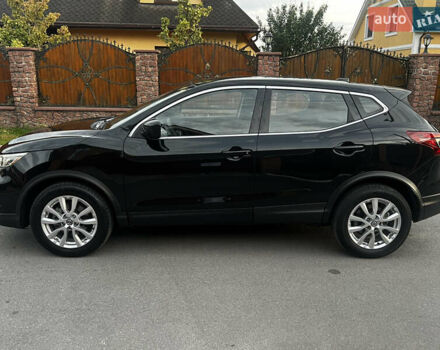 Чорний Ніссан Rogue Sport, об'ємом двигуна 2 л та пробігом 64 тис. км за 16700 $, фото 3 на Automoto.ua