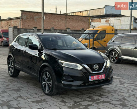 Черный Ниссан Rogue Sport, объемом двигателя 2 л и пробегом 51 тыс. км за 15888 $, фото 4 на Automoto.ua