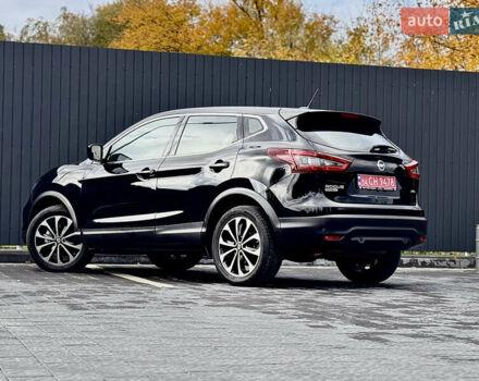 Черный Ниссан Rogue Sport, объемом двигателя 2 л и пробегом 123 тыс. км за 16250 $, фото 13 на Automoto.ua