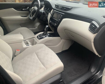 Черный Ниссан Rogue Sport, объемом двигателя 0 л и пробегом 63 тыс. км за 14300 $, фото 5 на Automoto.ua