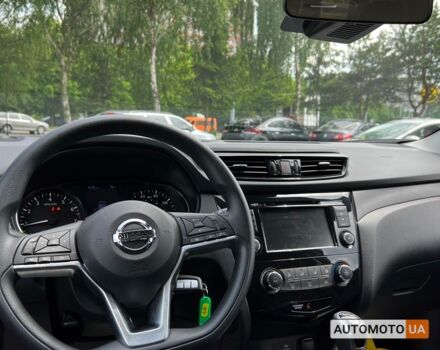 Черный Ниссан Rogue Sport, объемом двигателя 2 л и пробегом 38 тыс. км за 17800 $, фото 15 на Automoto.ua