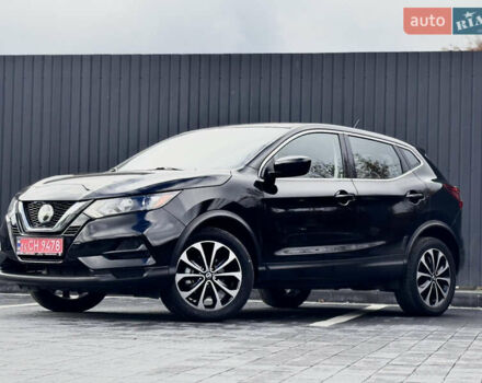 Черный Ниссан Rogue Sport, объемом двигателя 2 л и пробегом 123 тыс. км за 16250 $, фото 2 на Automoto.ua