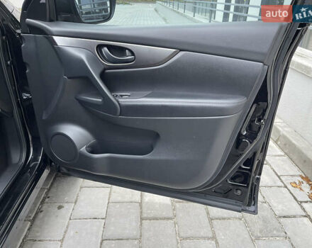 Черный Ниссан Rogue Sport, объемом двигателя 2 л и пробегом 196 тыс. км за 14300 $, фото 29 на Automoto.ua