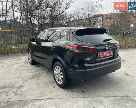 Черный Ниссан Rogue Sport, объемом двигателя 2 л и пробегом 154 тыс. км за 15000 $, фото 5 на Automoto.ua