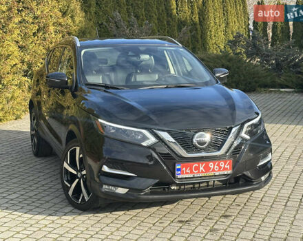 Черный Ниссан Rogue Sport, объемом двигателя 2 л и пробегом 92 тыс. км за 16400 $, фото 5 на Automoto.ua