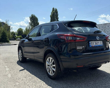 Черный Ниссан Rogue Sport, объемом двигателя 2 л и пробегом 131 тыс. км за 15500 $, фото 5 на Automoto.ua