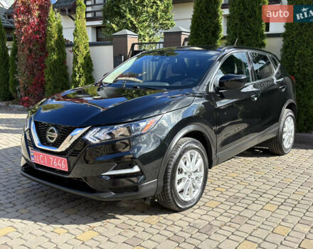 Черный Ниссан Rogue Sport, объемом двигателя 2 л и пробегом 118 тыс. км за 14450 $, фото 4 на Automoto.ua