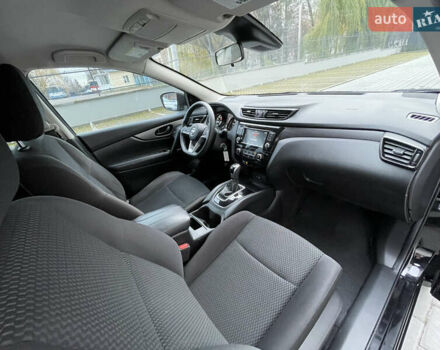 Черный Ниссан Rogue Sport, объемом двигателя 2 л и пробегом 196 тыс. км за 14300 $, фото 28 на Automoto.ua